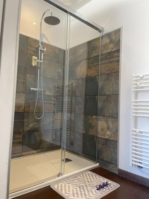 Brand New Villa With Fully Intergrated Air Conditioning & Private Pool, Overlooking Forest Sardan Екстериор снимка